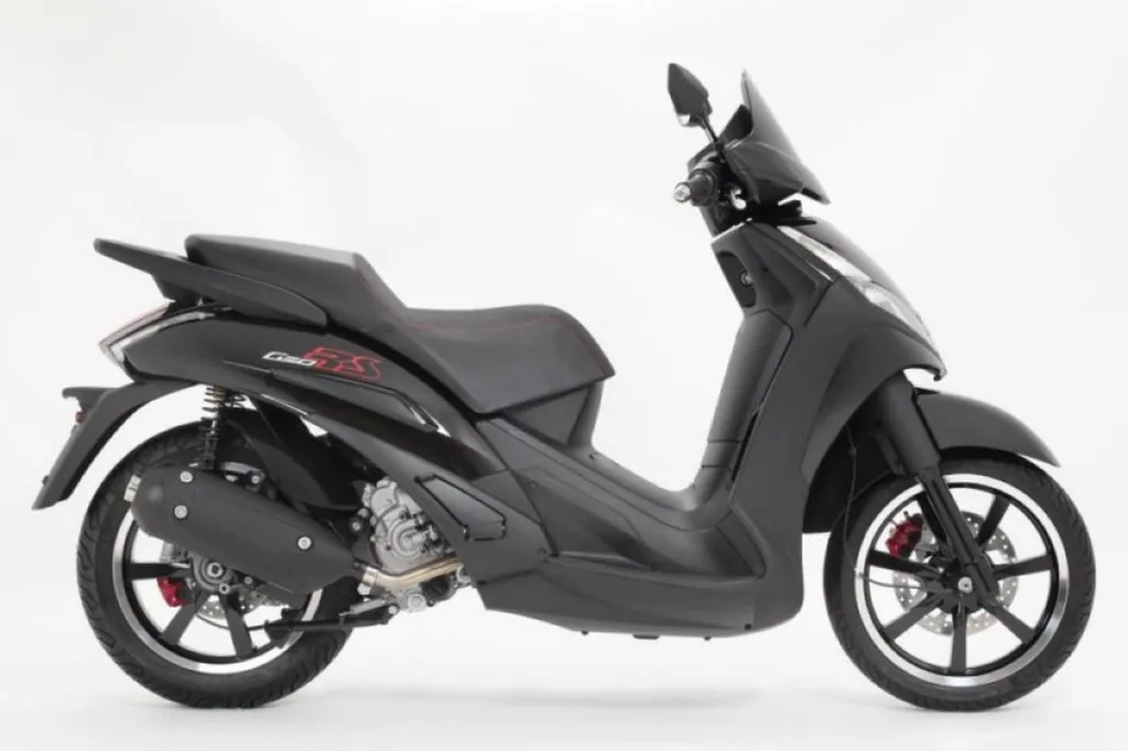 Scooter Peugeot Geopolis RS 400