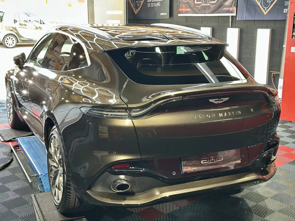 DETAILING auto protection carrosserie Aston Martin DBX sur Limonest 