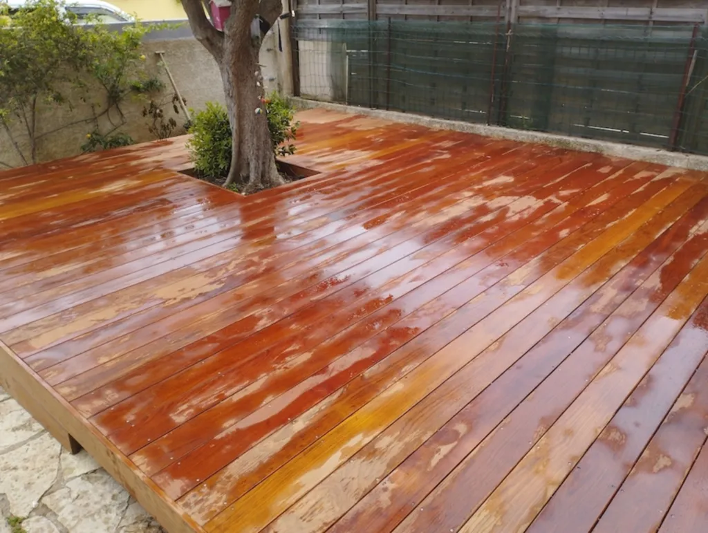 Agrandissement d’une terrasse en bois exotique Jatoba pour un espace extérieur transformé et chaleureux  à Frontignan proche de Sète