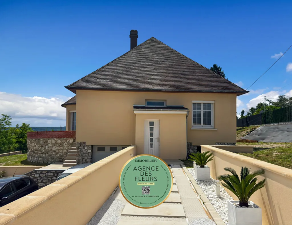 A vendre maison rénovée de 150 m² édifiée sur 880 m² de terrain sur la commune de FRENEUSE 76410