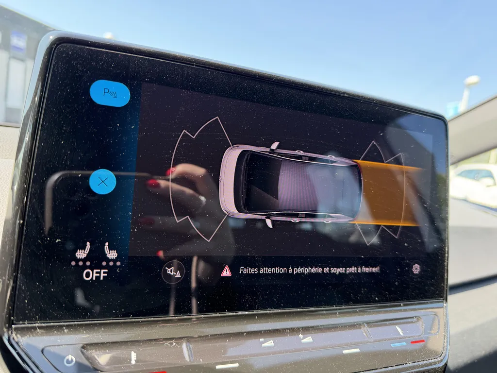 Volkswagen ID.3 occasion à La Frénaye : voiture électrique performante disponible chez votre concessionnaire proche du Havre et Rouen