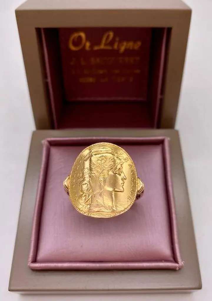 Bague porte pièce 20 Francs cintrée grande taille sur or 750/1000ème chez bijouterie Or Ligne à La Teste de Buch sur le Bassin d'Arcachon