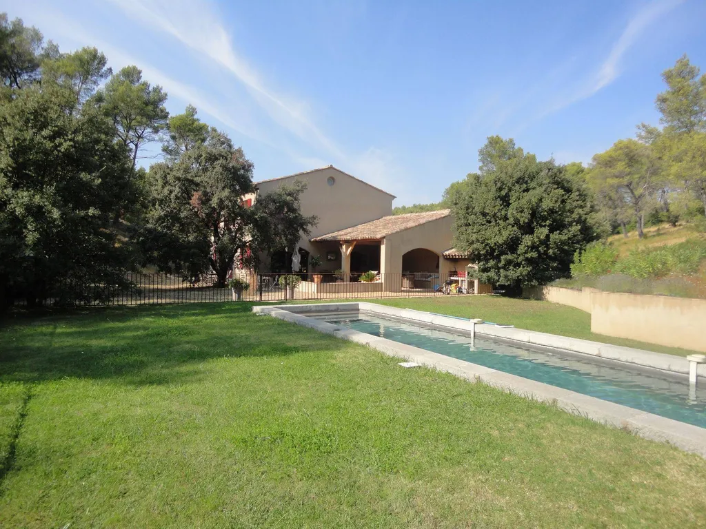 Bastide ancienne prestige à vendre à roquefort la bédoule RLB