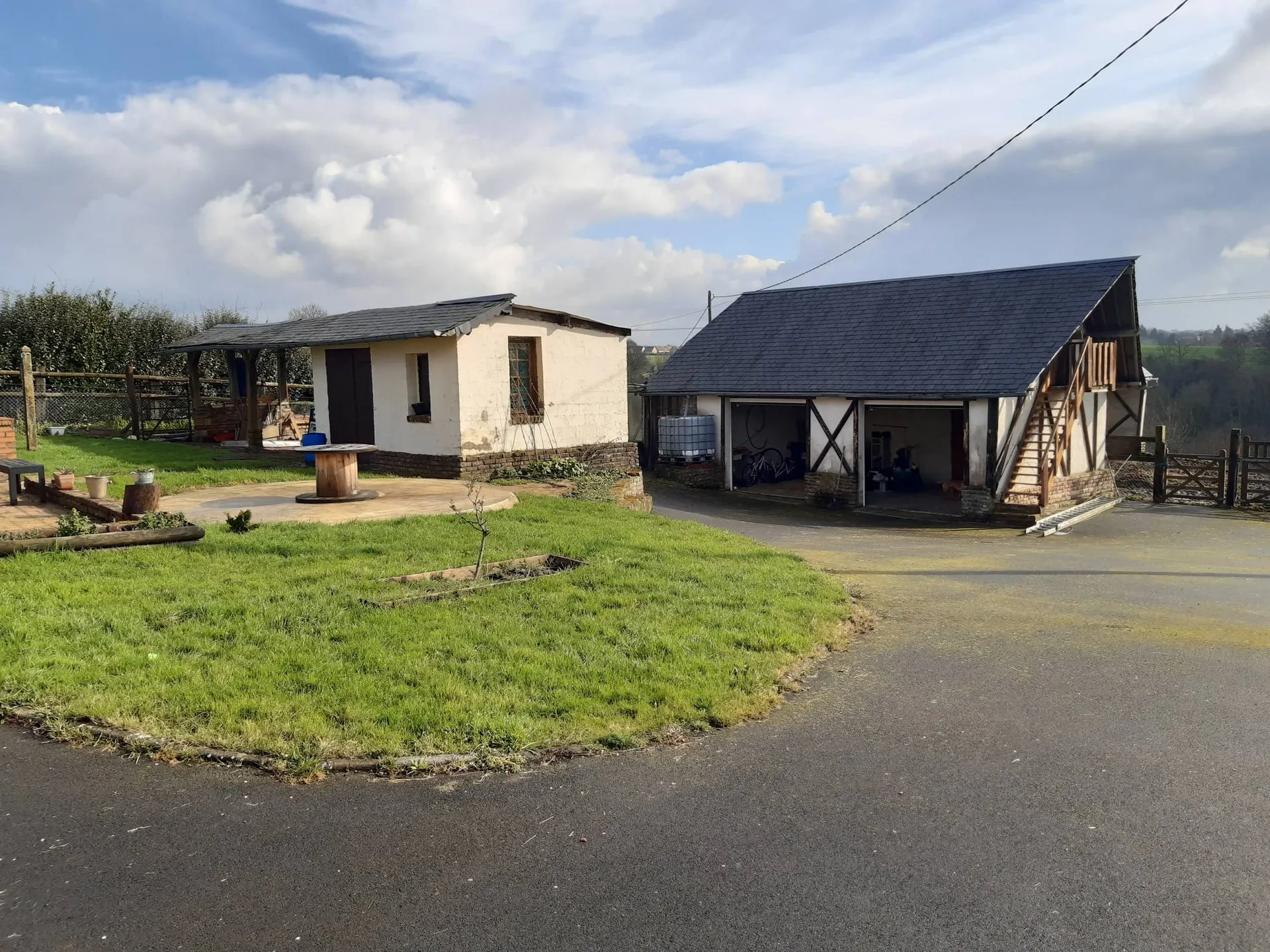 Maison en briques et colombages, région Lisieux, Calvados 14