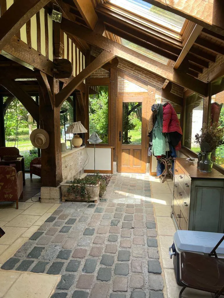 A vendre maison normande de 228 m² édifiée sur un terrain de 10 360 m² sur la commune de ST GERMAIN DE PASQUIER 27370