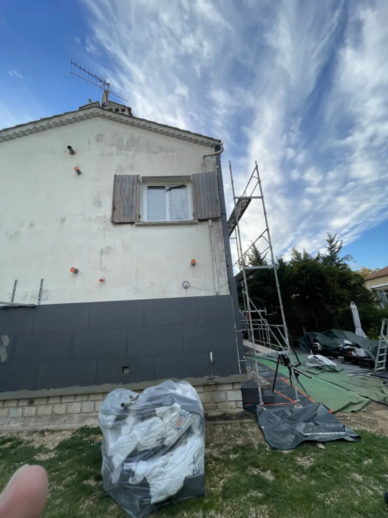 L’Excellence de l’Isolation Thermique par l’Extérieur à Six  fours les plages près de Toulon 