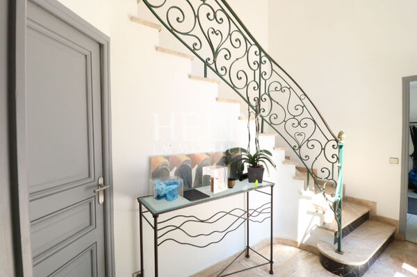 Le Vésinet - Belle maison 9 pièces de 230 M² dans un parc privé