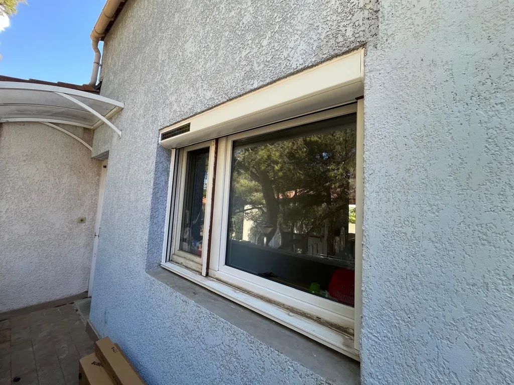 Mise en place de volet roulant solaire sur Martigues