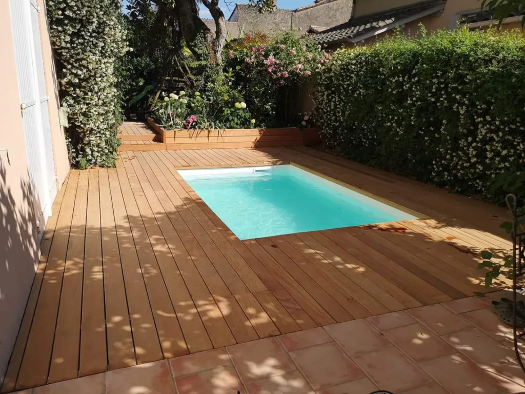 PiscineConstruction de mini-piscine en béton armé à Sanguinet (40) – Filtration compacte & faible consommation – Aloha Piscines