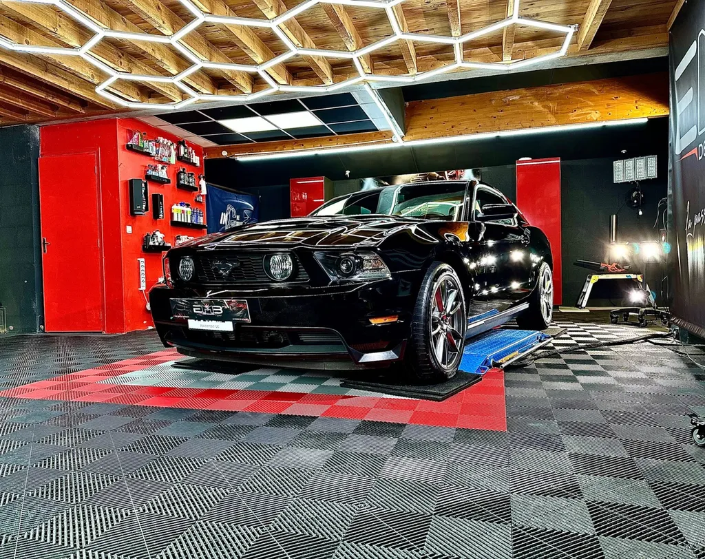 Rénovation carrosserie polissage traitement céramique Lyon Ford Mustang Shelby GT 500