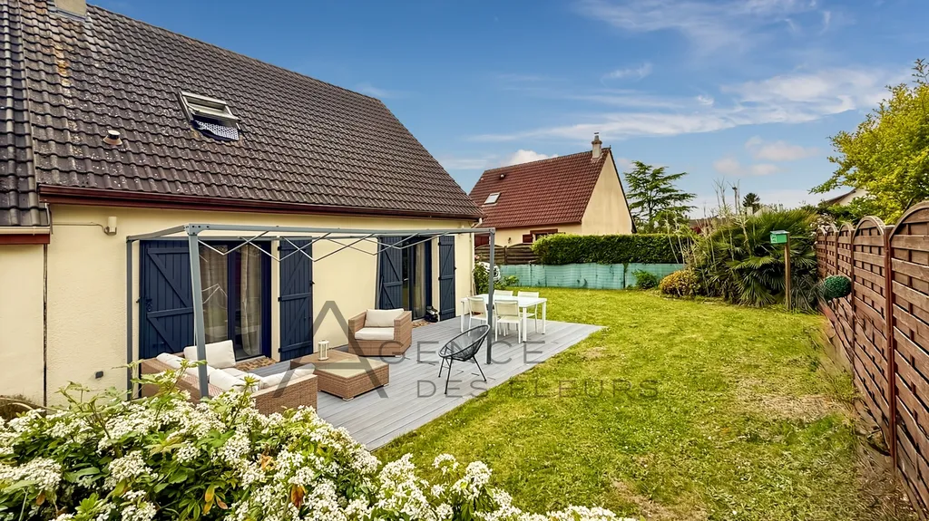 À vendre, charmant pavillon de 100 m² édifiée sur un terrain de 401 m²  sur la commune de OISSEL 76350