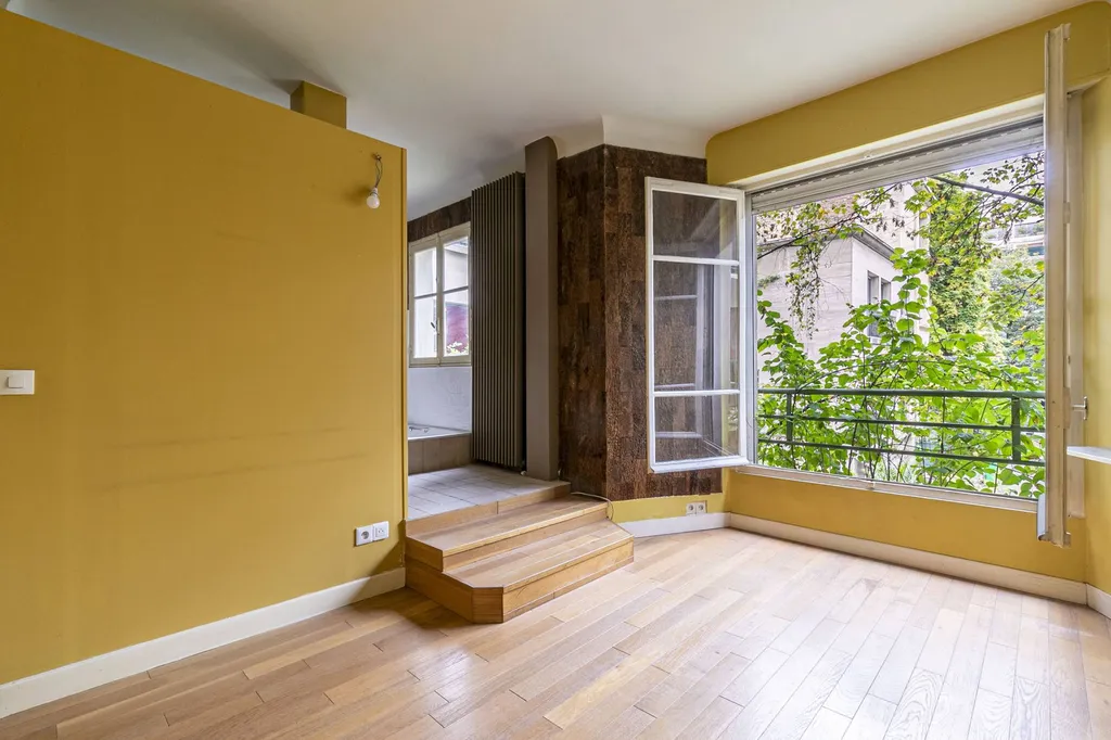 A vendre 4 Pièces 116m²  Hameau Michel-Ange  Paris 75016