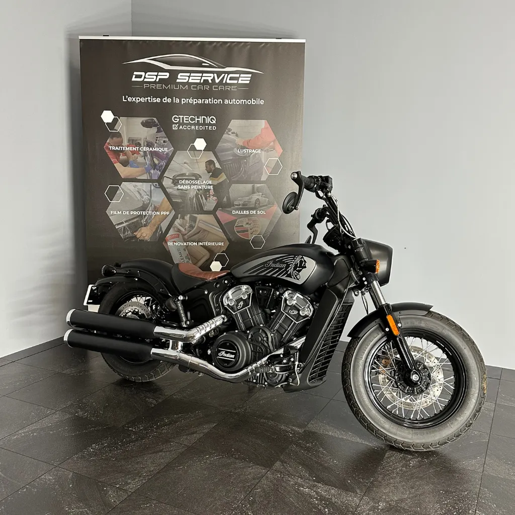 Prestation de pose de protection céramique sur une Indian Scout Bobber Twenty à Le Mans (72)