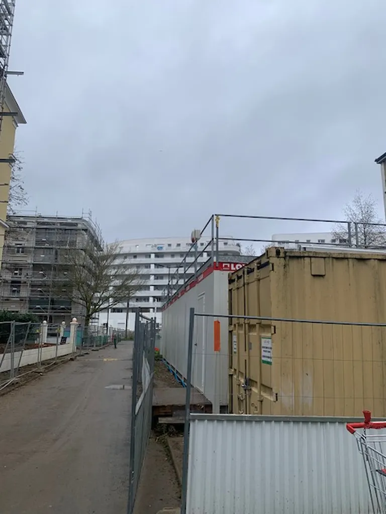 Installation d’une vidéosurveillance temporaire connectée avec 4 caméras OMVC200 et télésurveillance 24h/24 à Clamart 92140