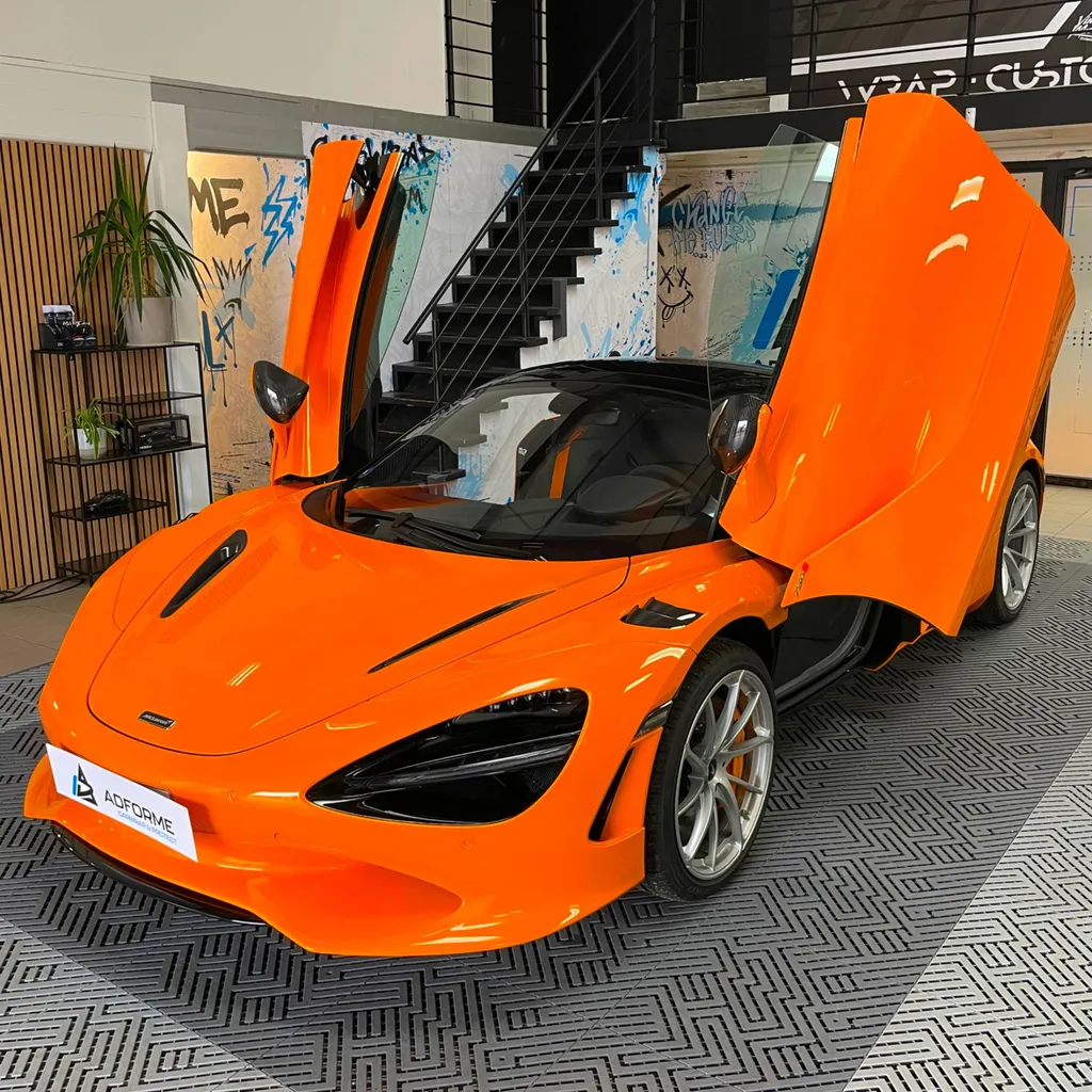 McLaren 750s