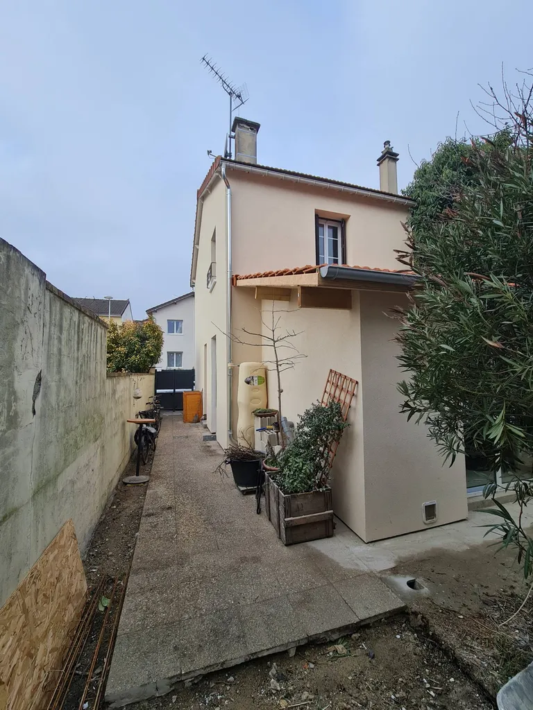 Entreprise RGE Qualibat pour l'isolation d'une maison à Nanterre 92 en Ile-de-France