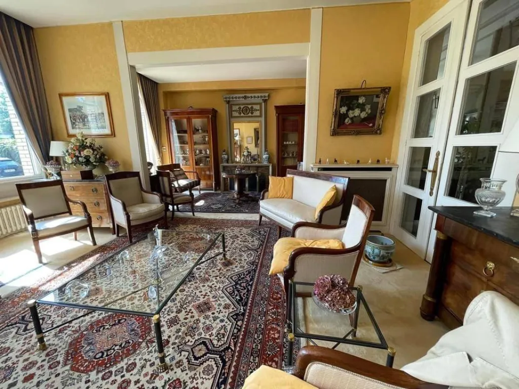 A saisir magnifique maison bourgeoise de 275 m² édifiée sur un terrain de 1119 m²