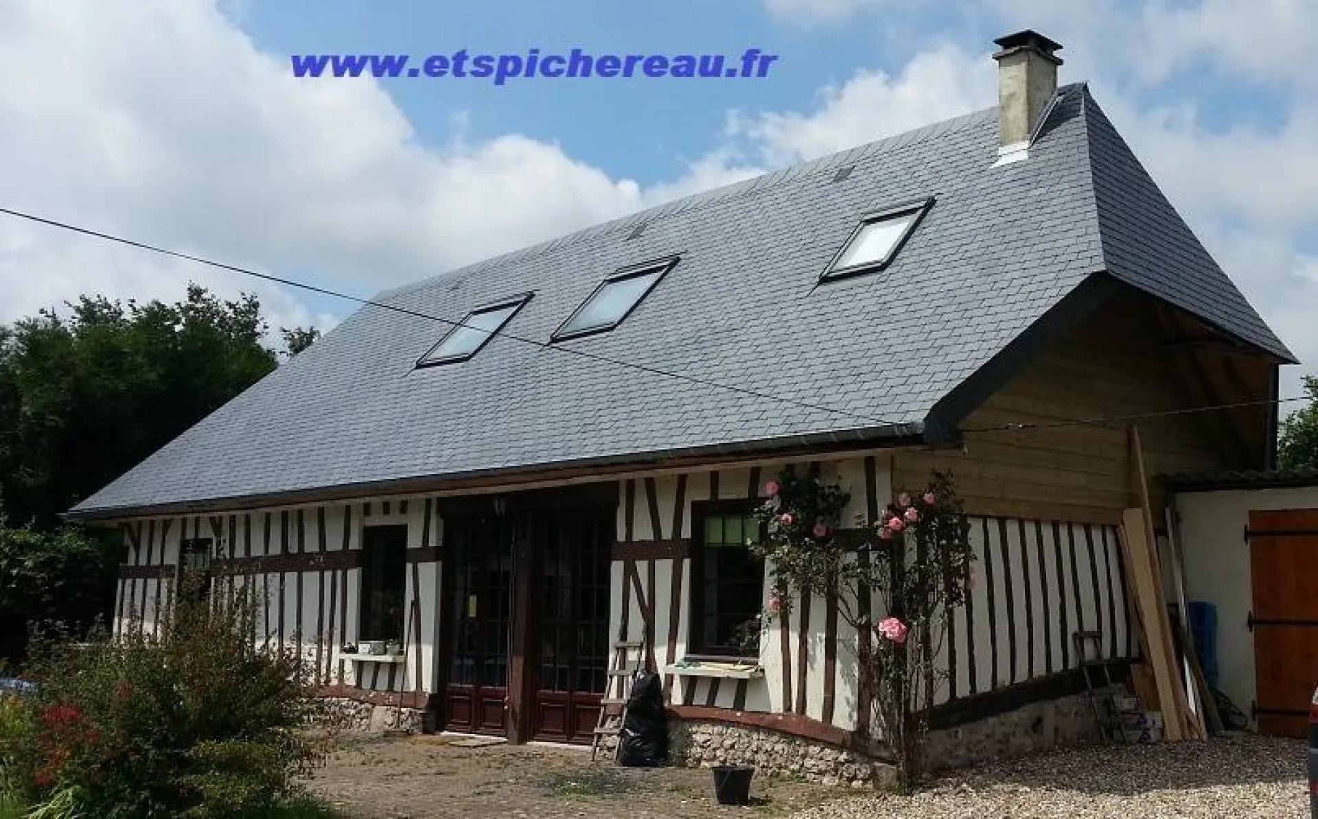 Pose châssis Velux sur toiture ardoise proche Caudebec en caux 76