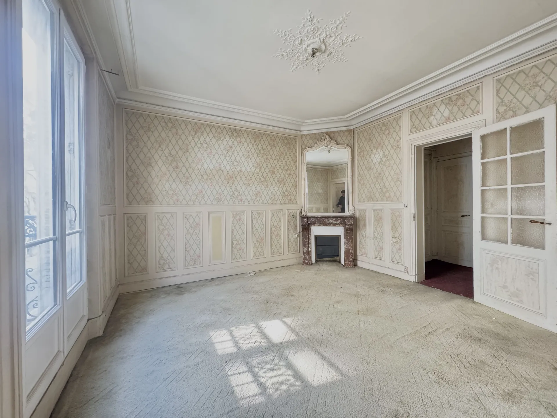 63 m2 3 Pièces à rénover 92400 Courbevoie 