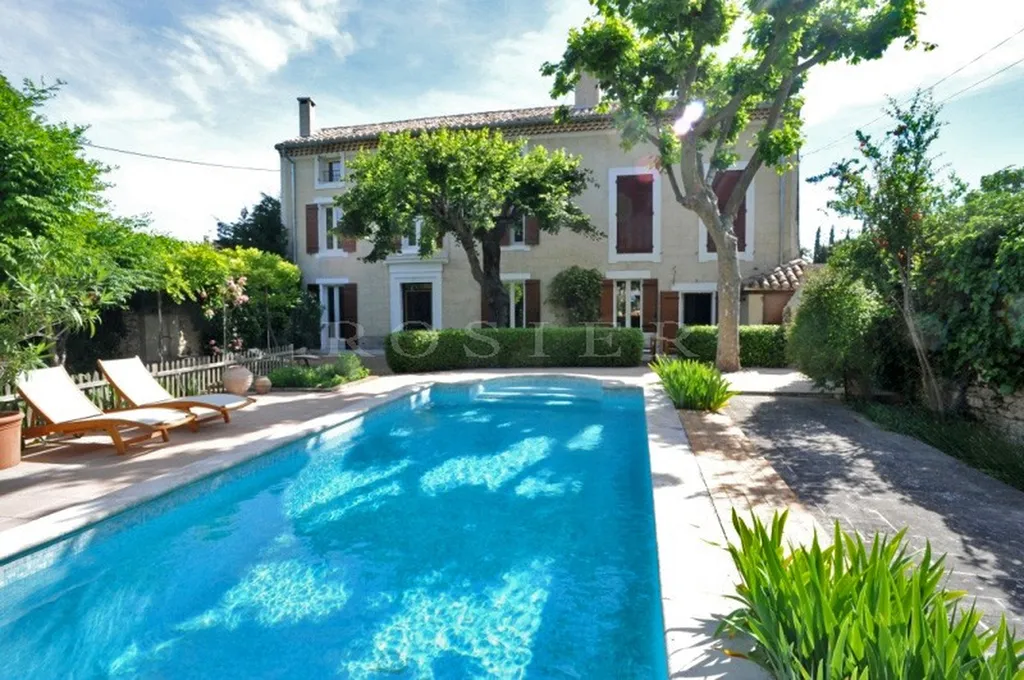 Bastide de village avec piscine en comtat Venaissin  