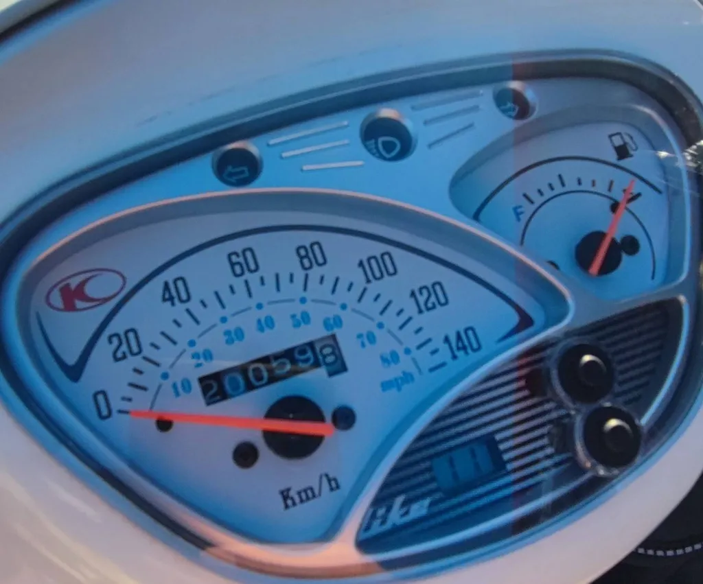 SCOOTER OCCASION KYMCO LIKE 125 SIX FOURS LES PLAGES