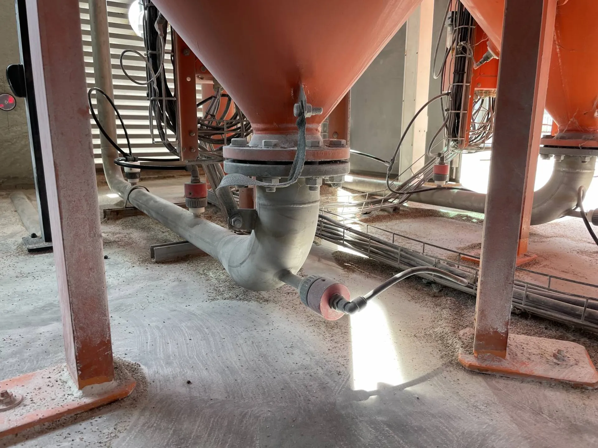 Soutirage de la trémie de sable