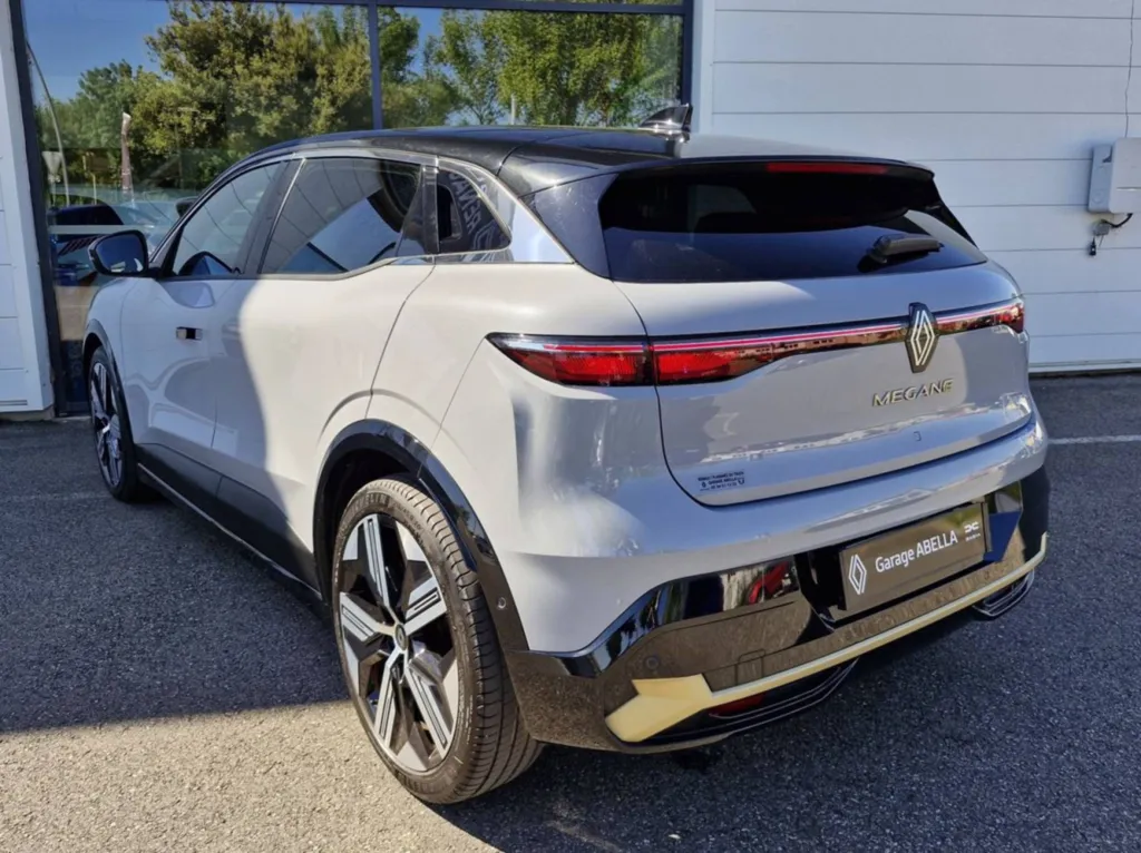 Renault Megane E-TECH 100% Electrique ICONIC EV60 220cv Super Charge occasion Harman Kardon près de Toulouse à Plaisance du Touch