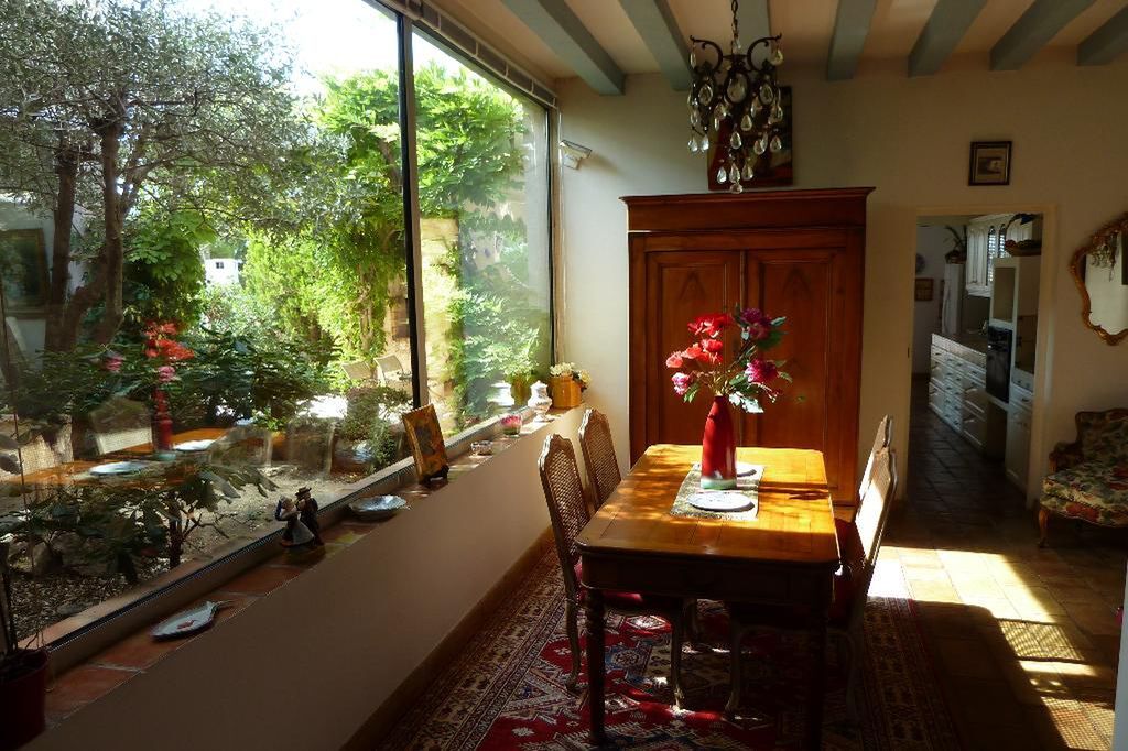 Vente maison 7 Cassis sur les hauteurs, piscine, garage et dépendance