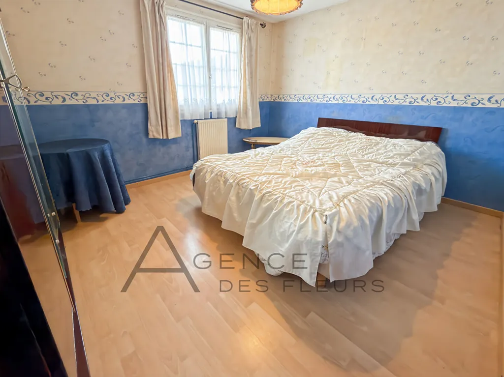 A vendre maison de 90 m² édifiée sur 182 m² de terrain sur la commune de CAUDEBEC LES ELBEUF 76320