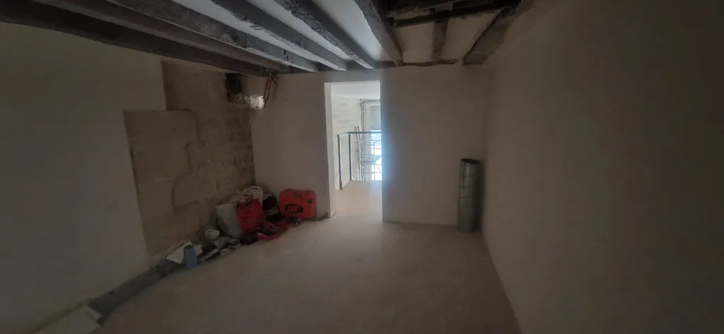 Location - Boutique 70 m², Saint - Lazare / Martyrs, Rue Saint-Lazare 75009 PARIS