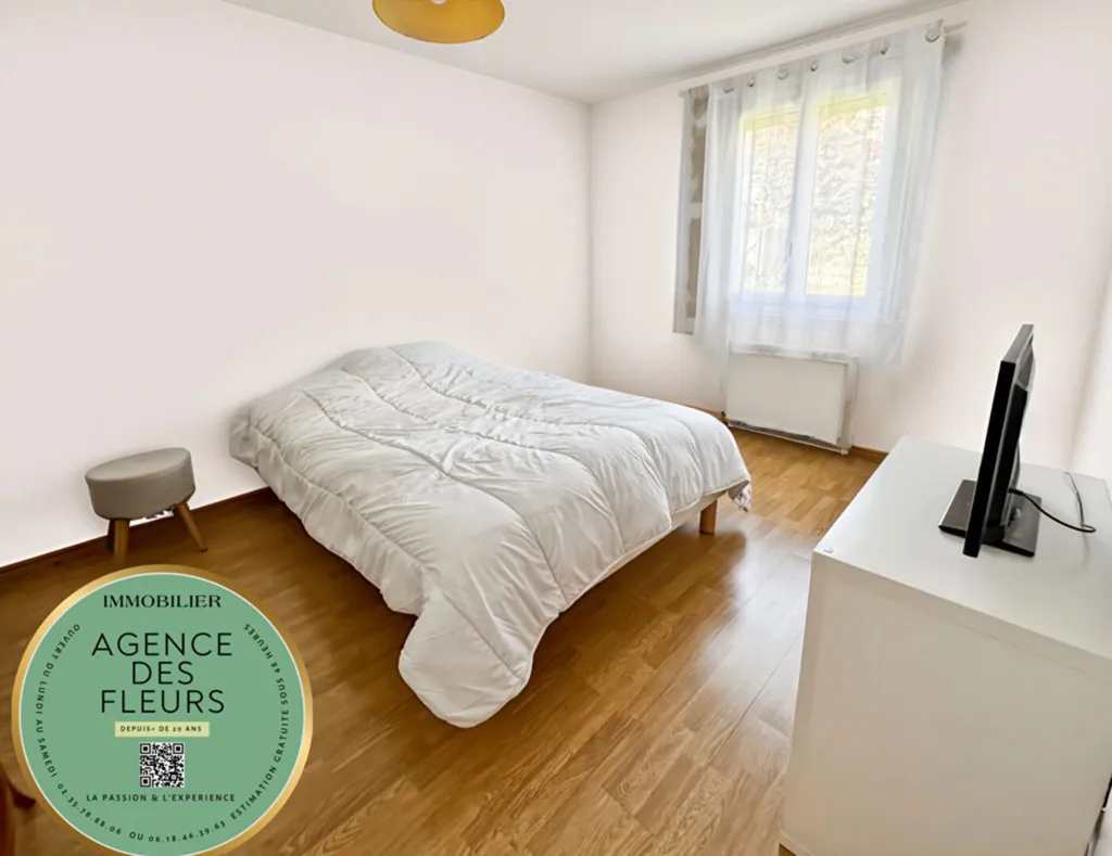 A saisir pavillon plain pied surélevé de 82 m² édifiée sur un terrain de 572 m² sur la commune de ELBEUF