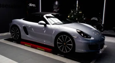Article de la semaine : Polissage sur une Porsche Boxster grise à Quimper (29000)