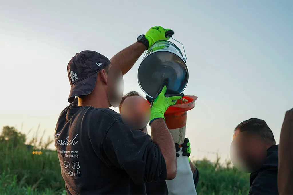 Travaux de réhabilitation d’un réseau EU (Eaux Usées) sous pression de 100 mètres – Chemisage Technique pour Cap 3000