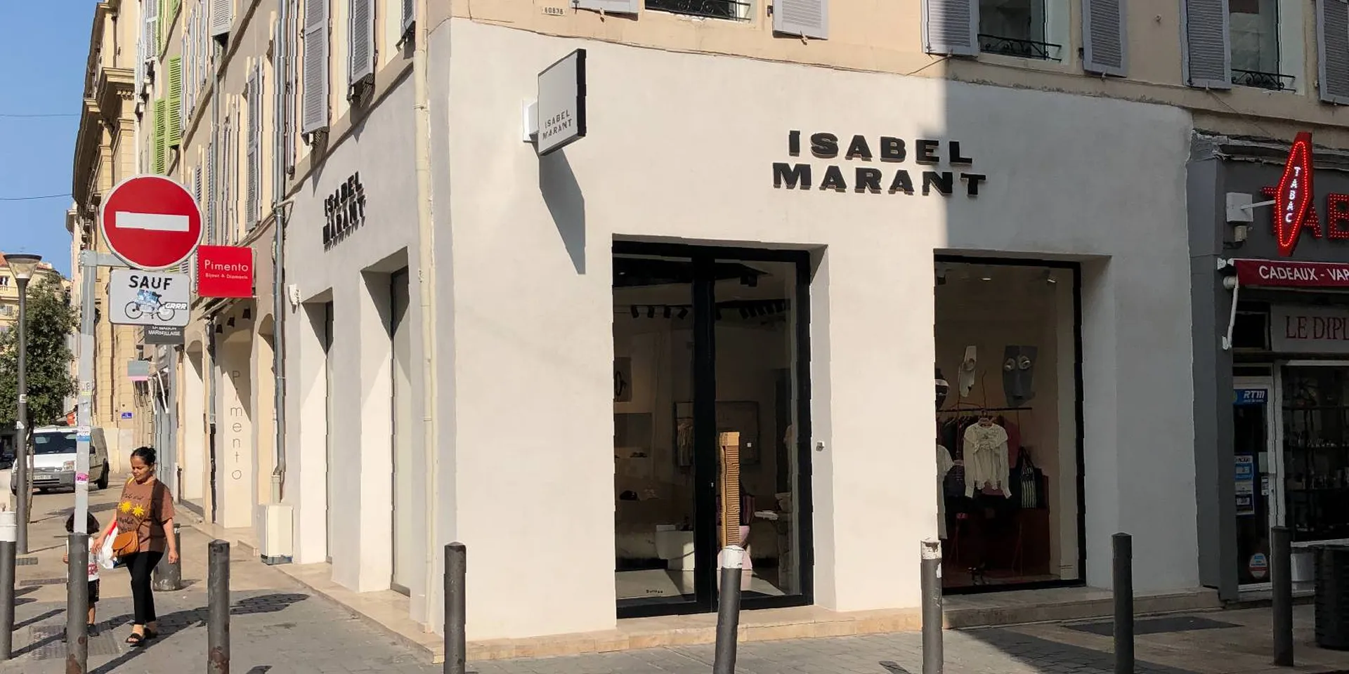 ENSEIGNE SOBRE