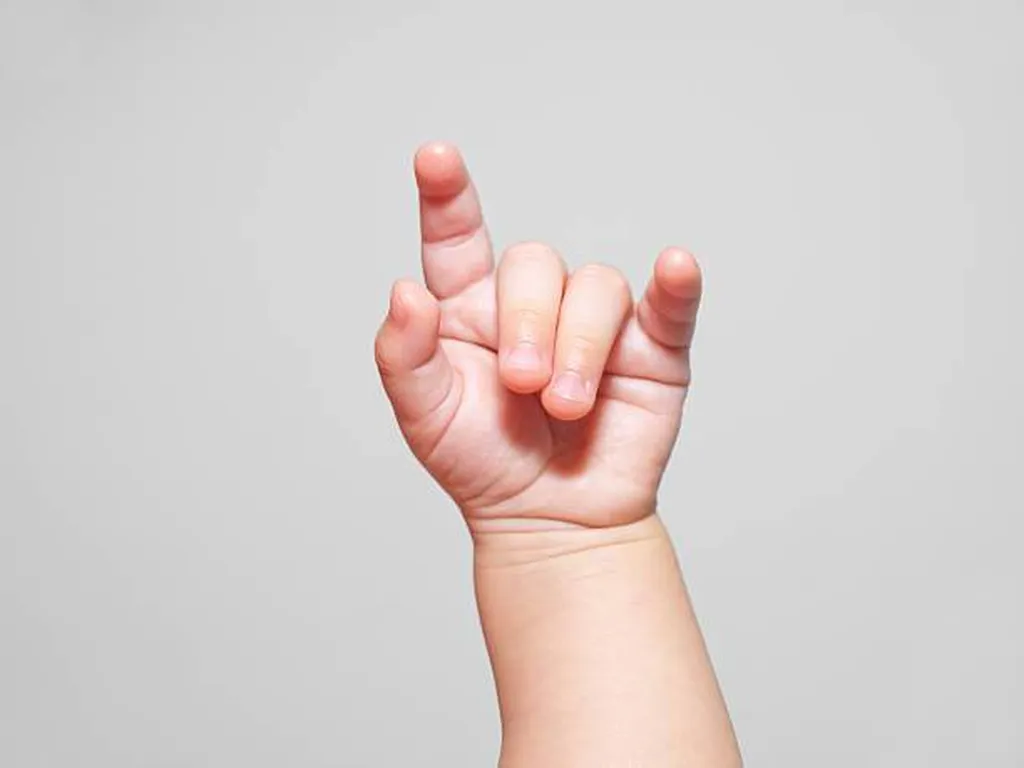 Bébé signe communiquer avec son bébé