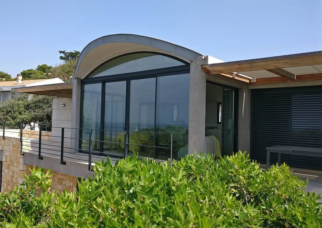 fabricant installateur VERANDA PERGOLA de l'aire toulonnaise