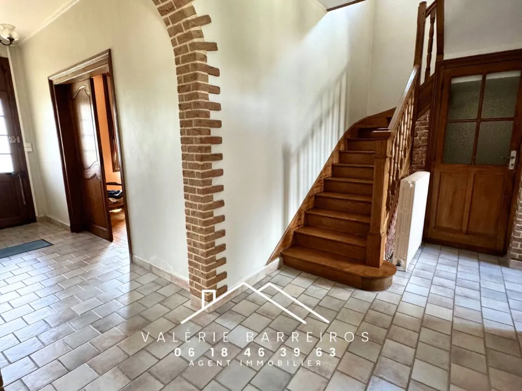 A acheter, maison de 142 m² édifiée sur 1200 m² de terrain sur la commune de ST AUBIN LES ELBEUF 76410
