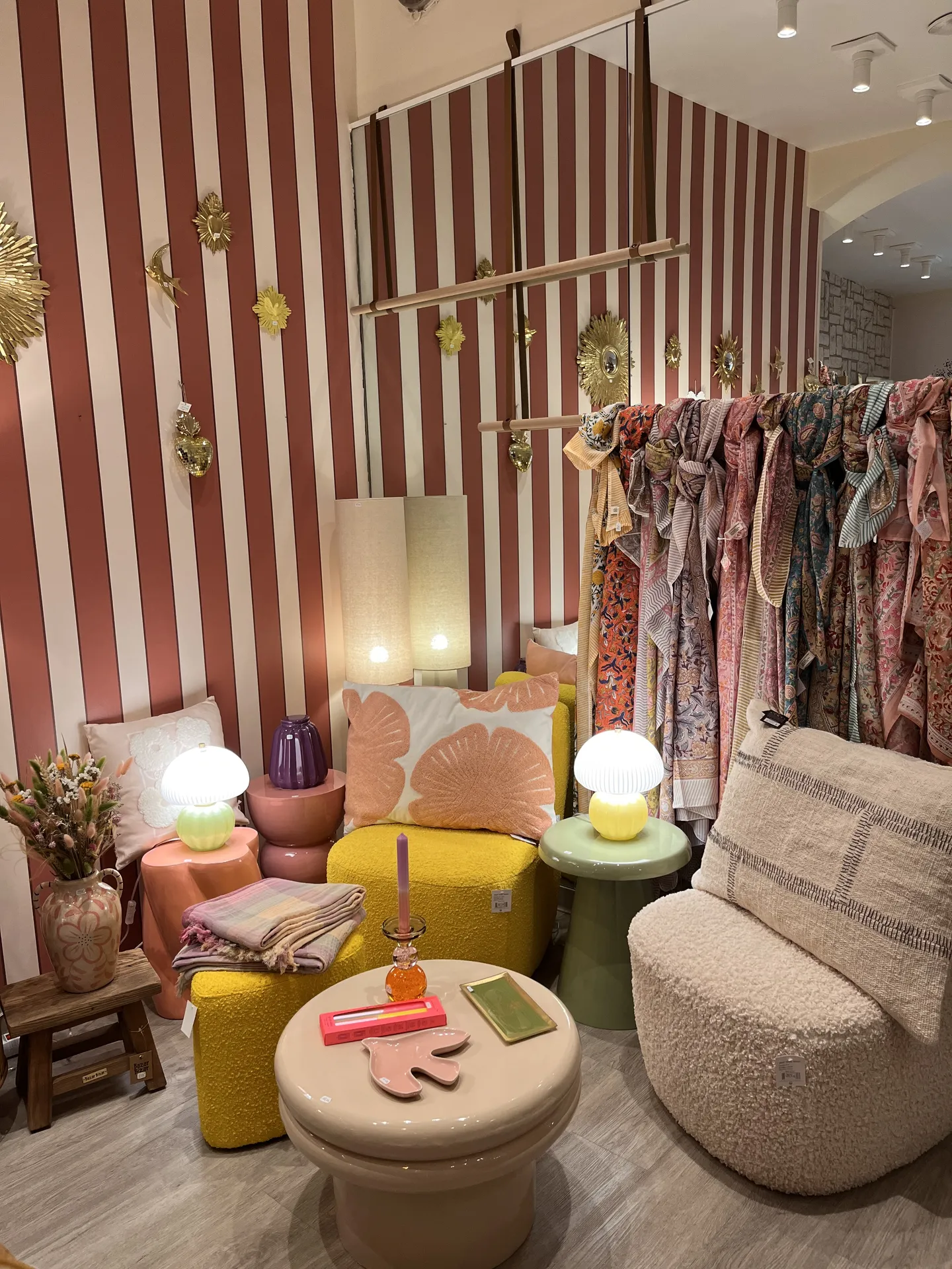 Découvrir la boutique de décoration Maison Sabrina pour vos aménagements intérieurs à Nîmes