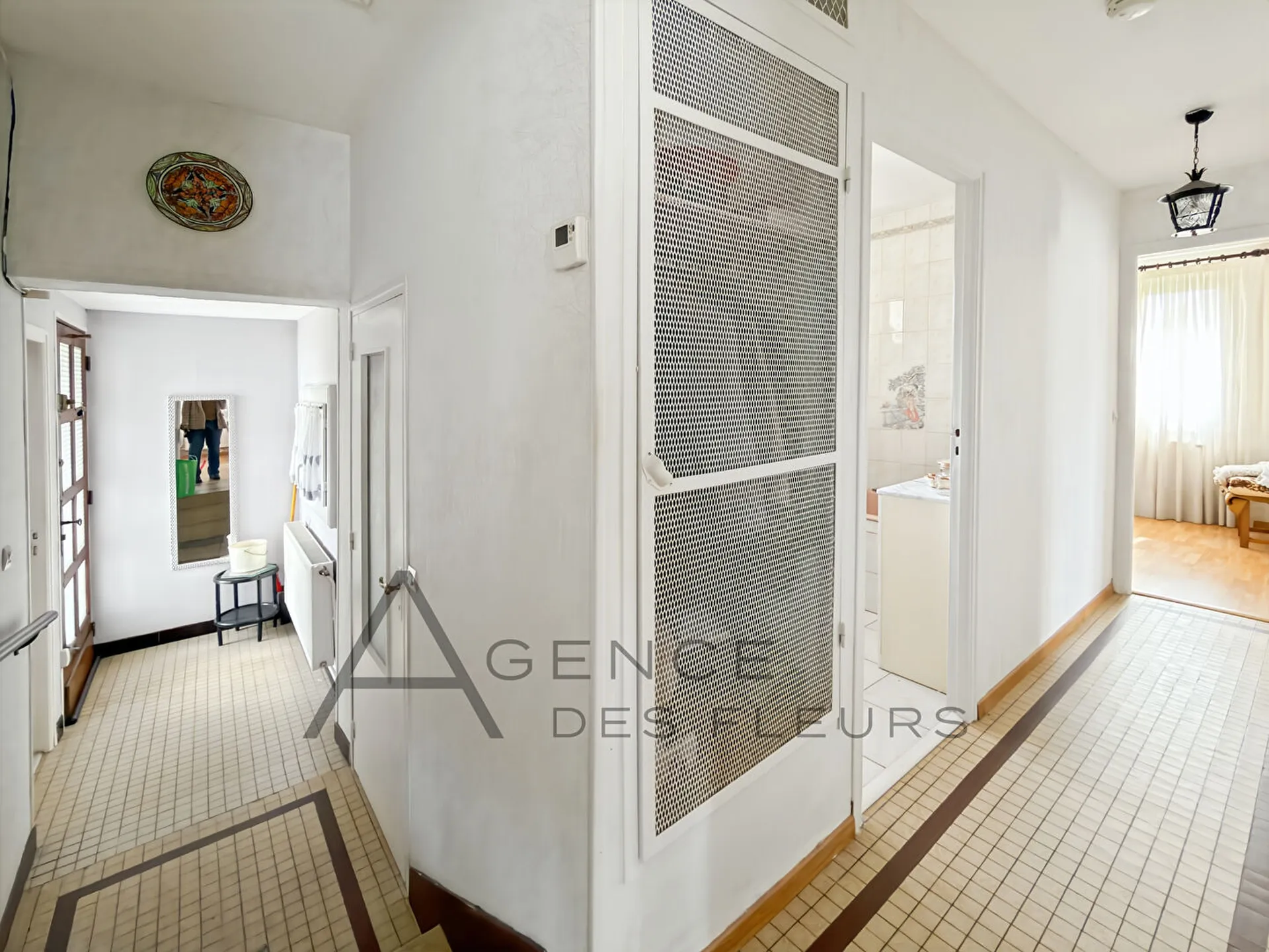 À vendre maison d'environ 70 m² sur un terrain de 645 m² située à OISSEL 76350