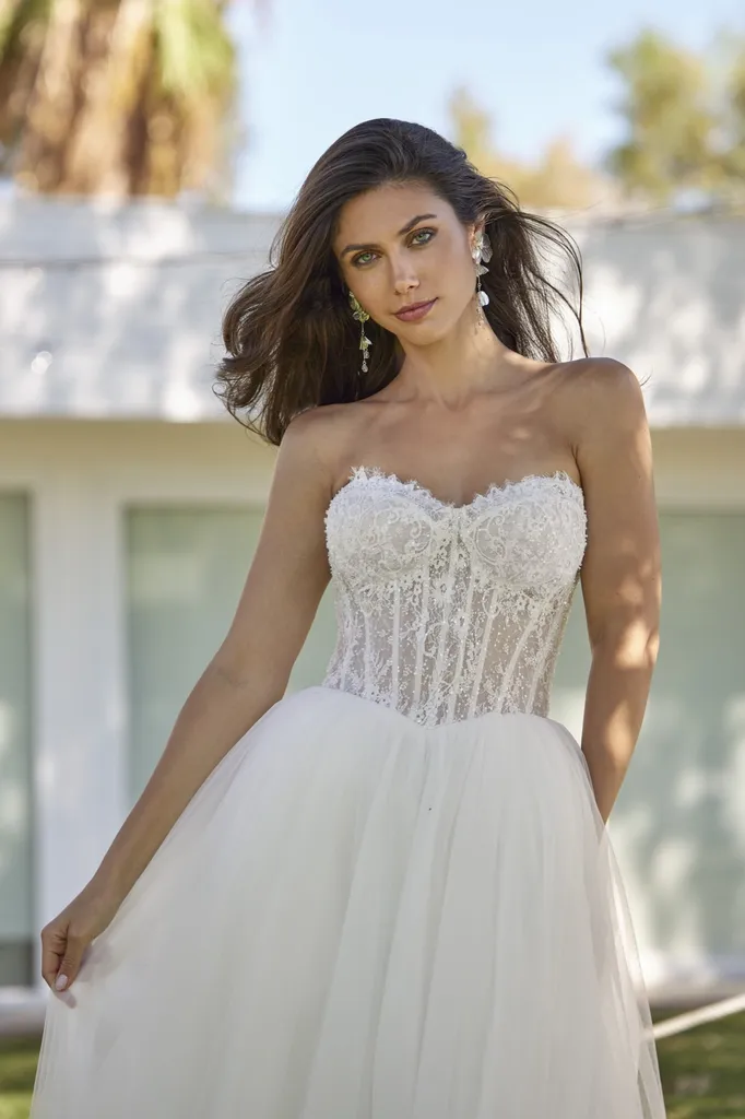 Quelle robe de mariée pour une femme petite ?