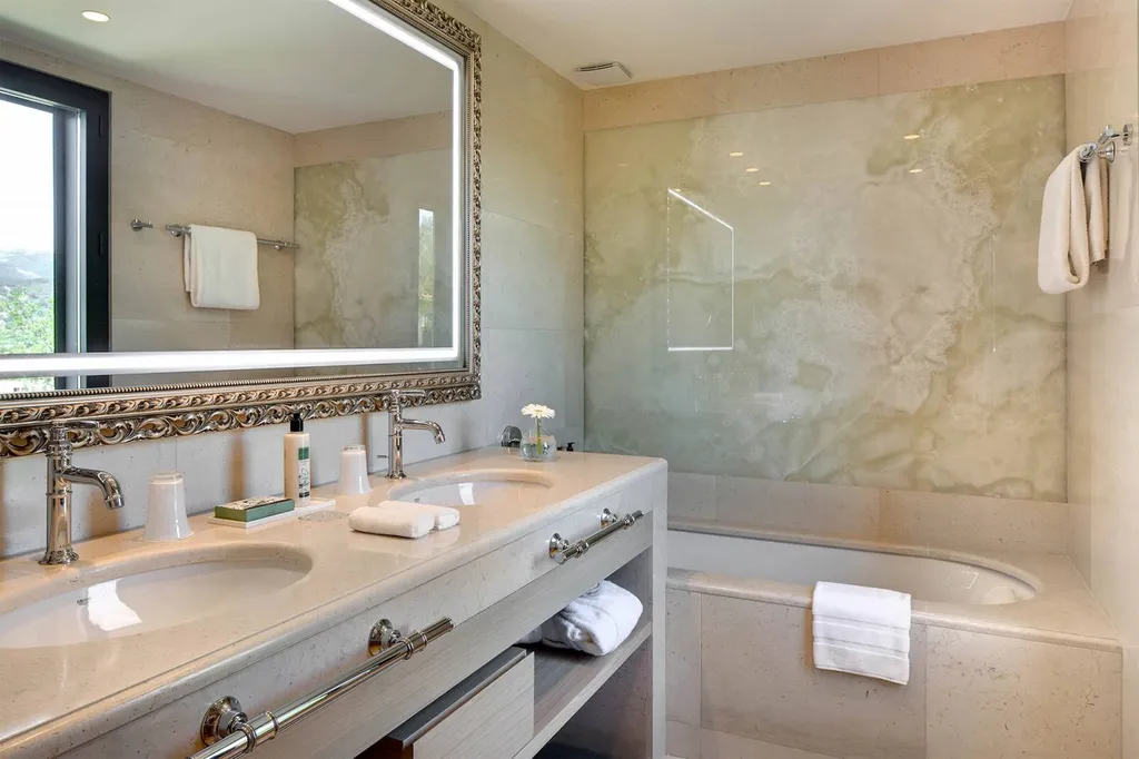 Salle de bain en pierre naturelle