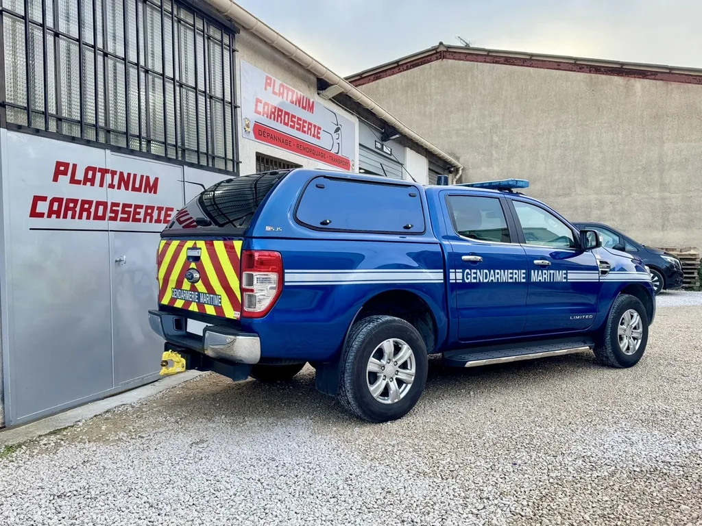 réparation carrosserie suite à de la rouille perforante sur un Ford Ranger à Carnoux proche de la Ciotat et de Marseille