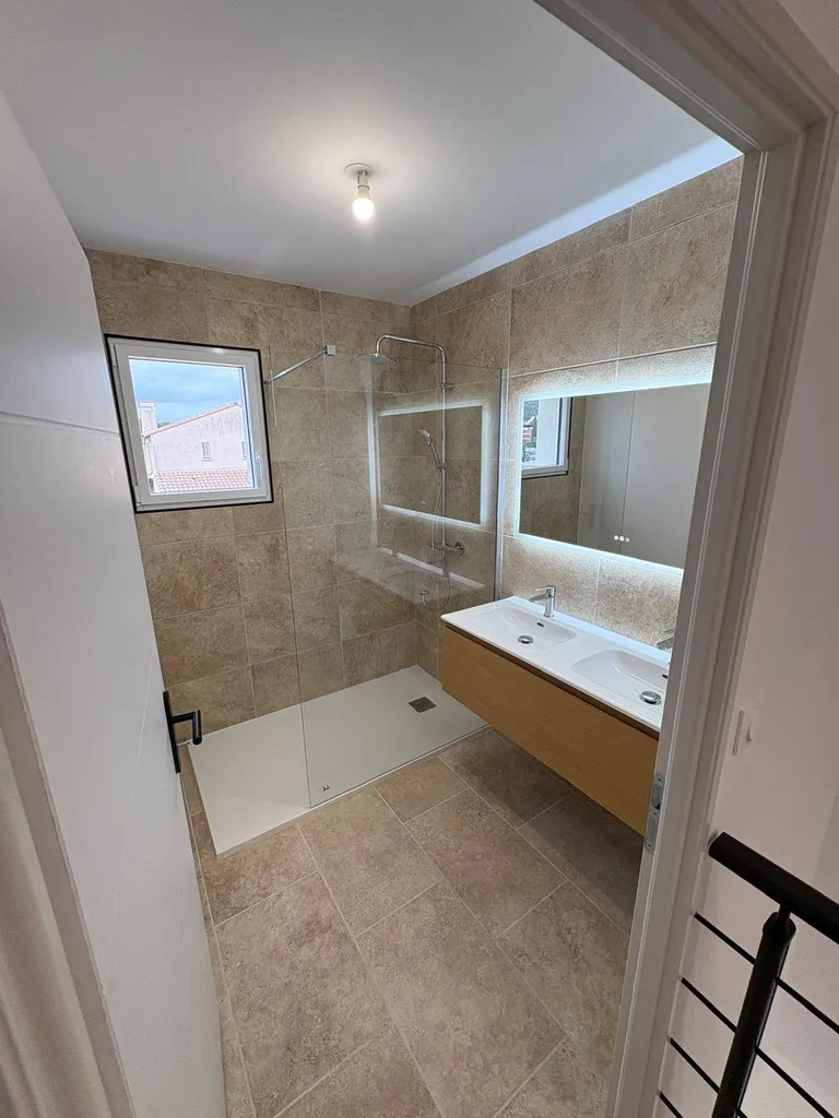 FAÏENCE SALLE DE BAIN et CUISINE GRES CERAME EFFET TRAVERTIN CANTAL BEIGE usine SAVOIA