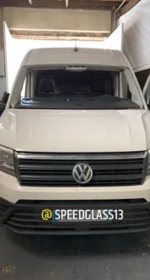 Volkswagen crafter remplacement du Pare Brise Franchise Offerte + 150 euro Offert immédiatement + nettoyage de votre véhicule Marseille 13016