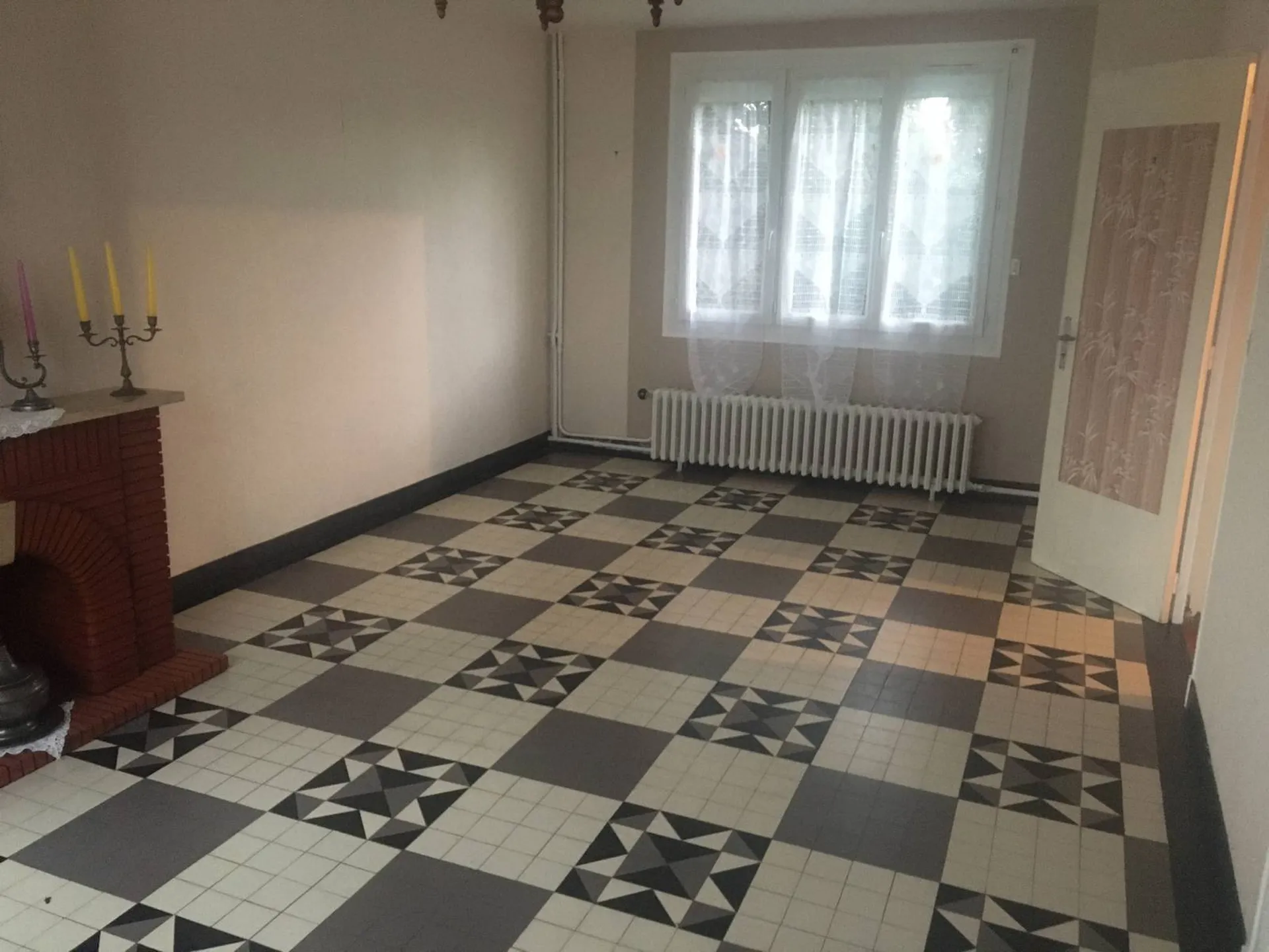 Maison individuelle, à vendre sur Vatteville-la-rue , sur 6972m² de terrain avec dépendances