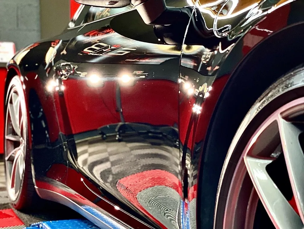 Detailing auto Lyon Porsche 992 traitement céramique / PPF / protection carrosserie 