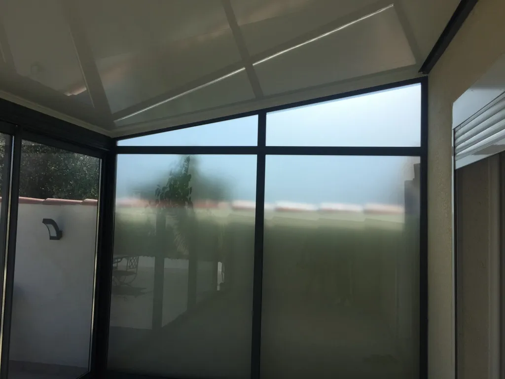 Véranda avec porte coulissante sur Châteauneuf-les-Martigues