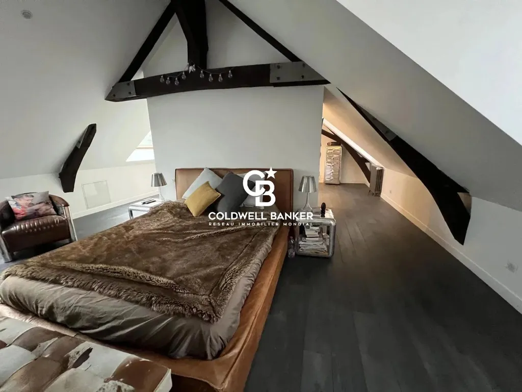 Maison de Maitre du XIXème Siècle, hôtel particulier avec grand jardin au Mans