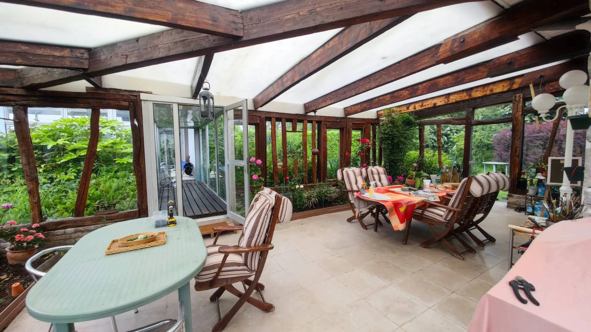 Propriété de 400 m² bâtie sur 4017 m² de terrain au calme et sans vis à vis