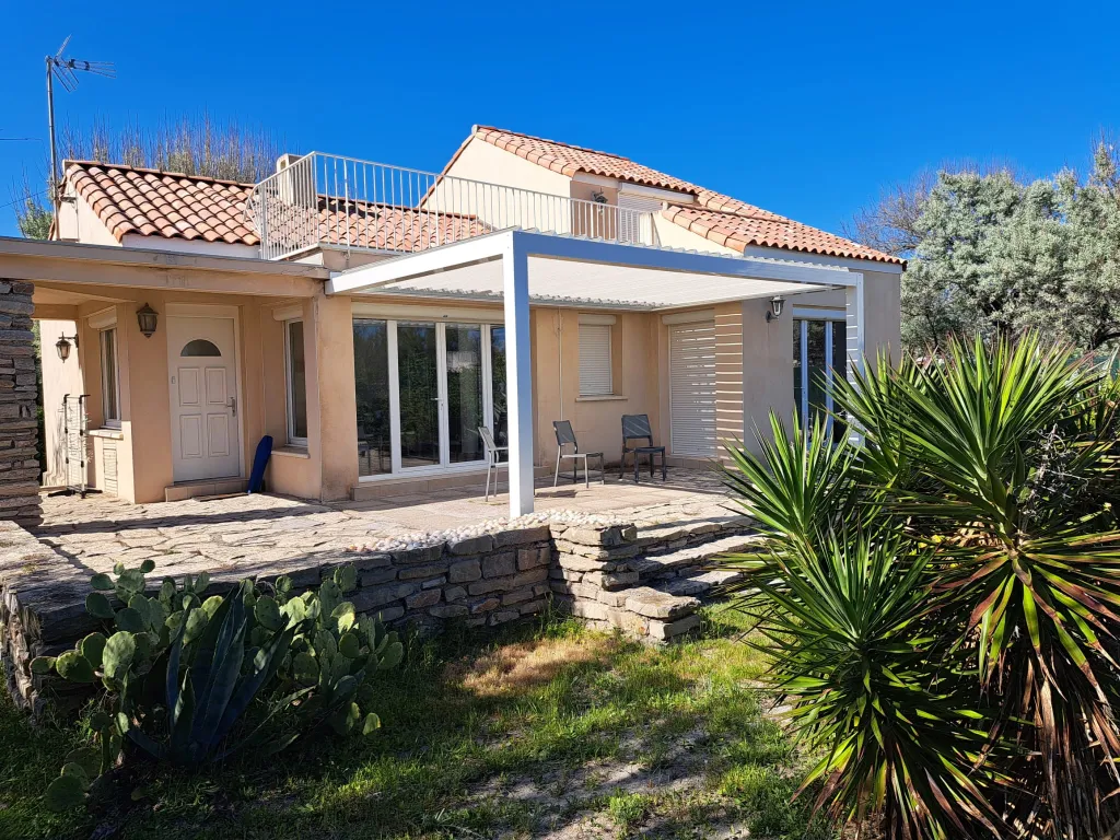 Une Pergola sur mesure Face à la mer, confort, fraicheur, fabrication française. Frontignan Plage, Hérault, Balaruc les bains, lezignan la cèbe, Pézenas, Caux 